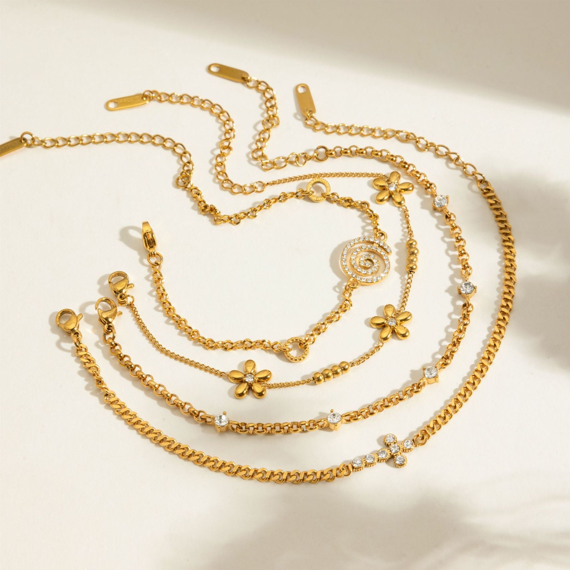 Waterproof 18K Gold Geometric Medallion Zirconia Pendant Necklace
