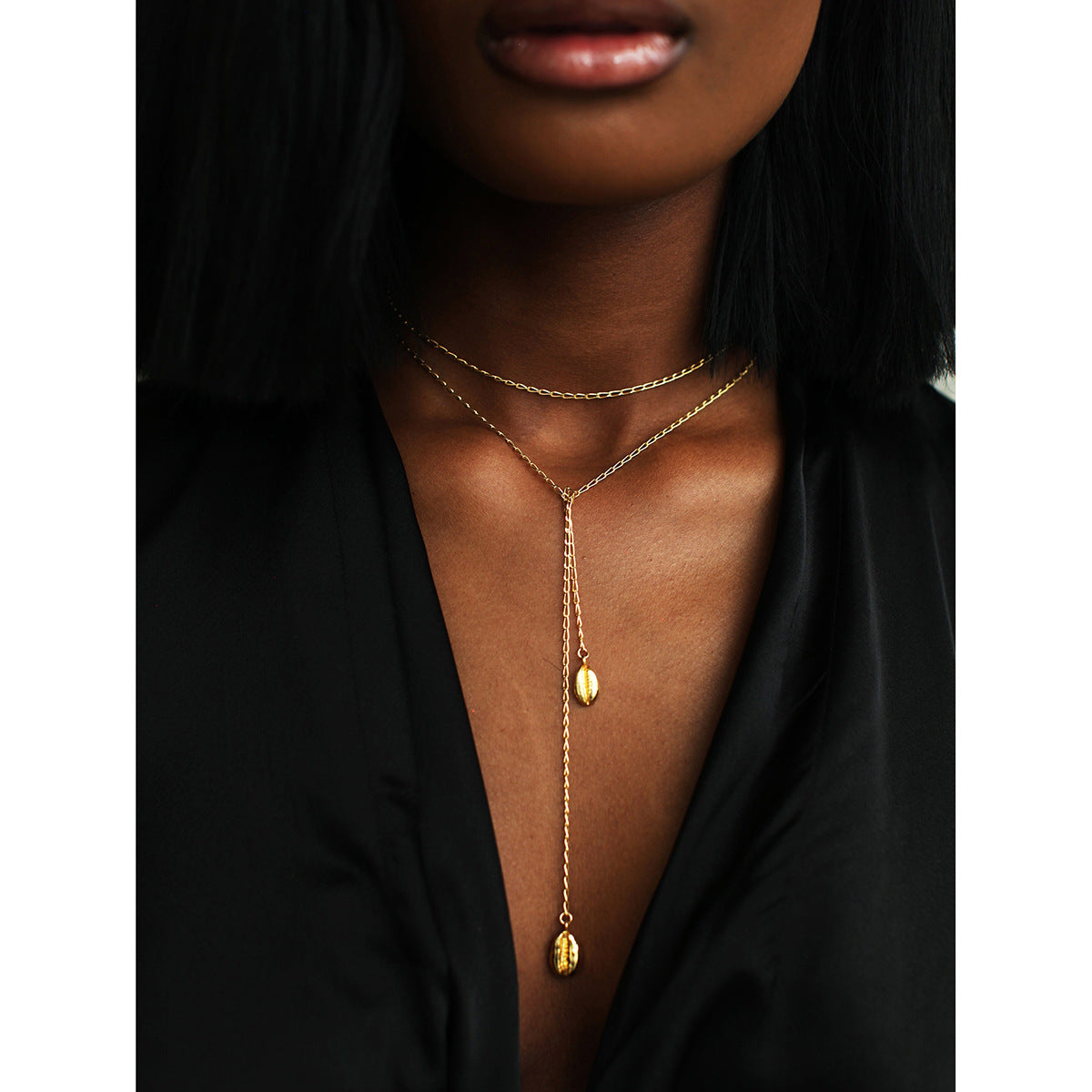 Waterproof 18K Gold Teardrop & Oval Relief Medallion Pendant Necklace