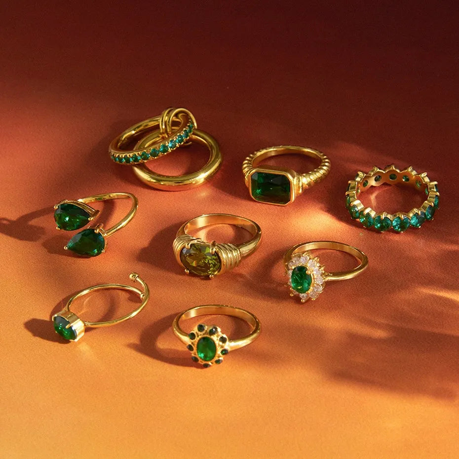 Waterproof Vintage Emerald Green CZ Ring