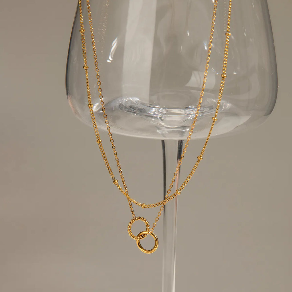 Double Layer Interlocking Ring Necklace – Waterproof 18K Gold