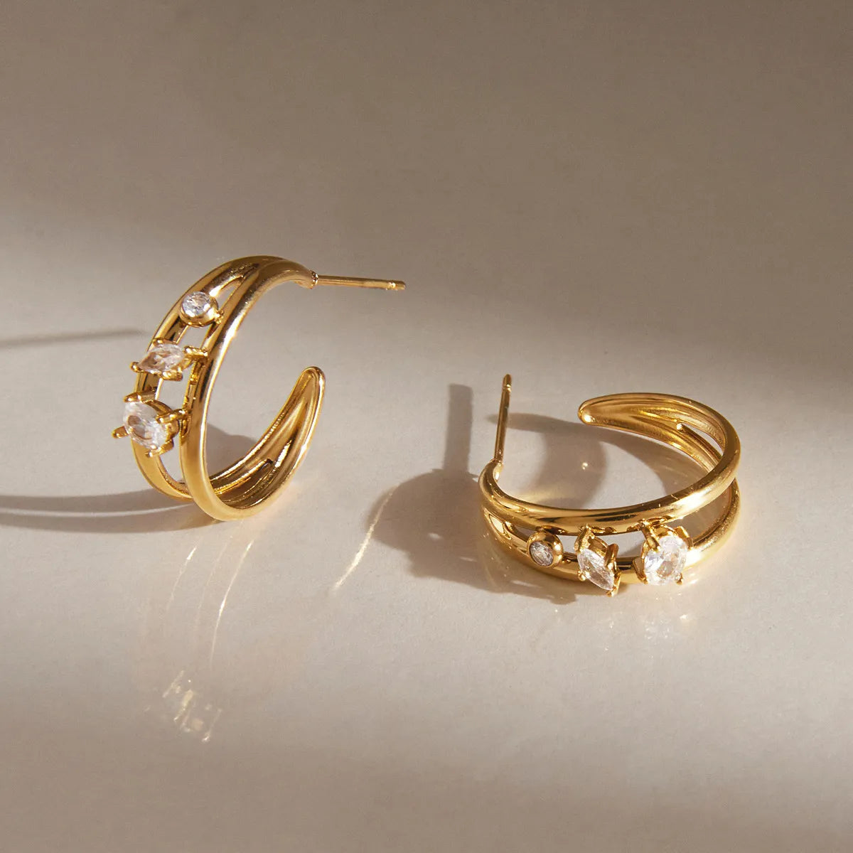 Chunky Huggie & Pave Zirconia Hoop Earrings –18K Gold