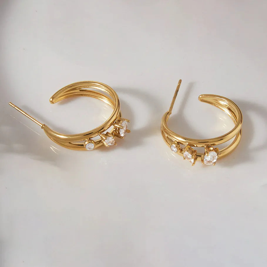 Chunky Huggie & Pave Zirconia Hoop Earrings –18K Gold