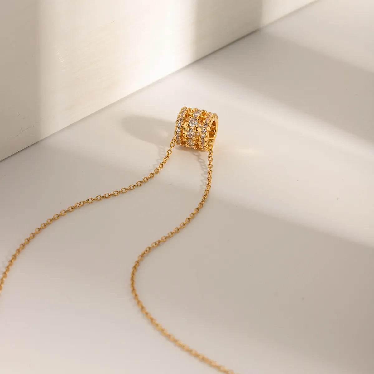 Pavé Zirconia Barrel Necklace – Waterproof 18K Gold