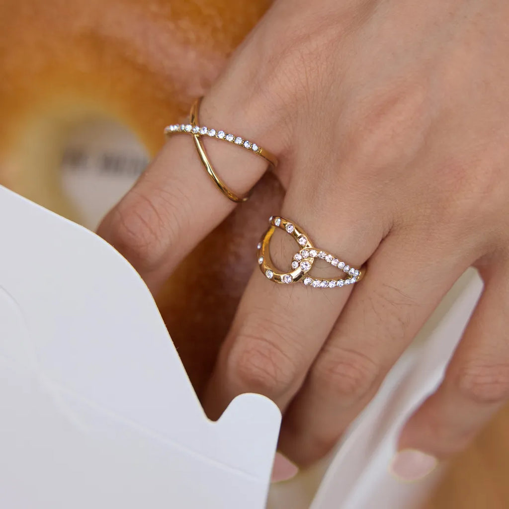 Pavé CZ Crossover & Knot Ring – Waterproof 18K Gold