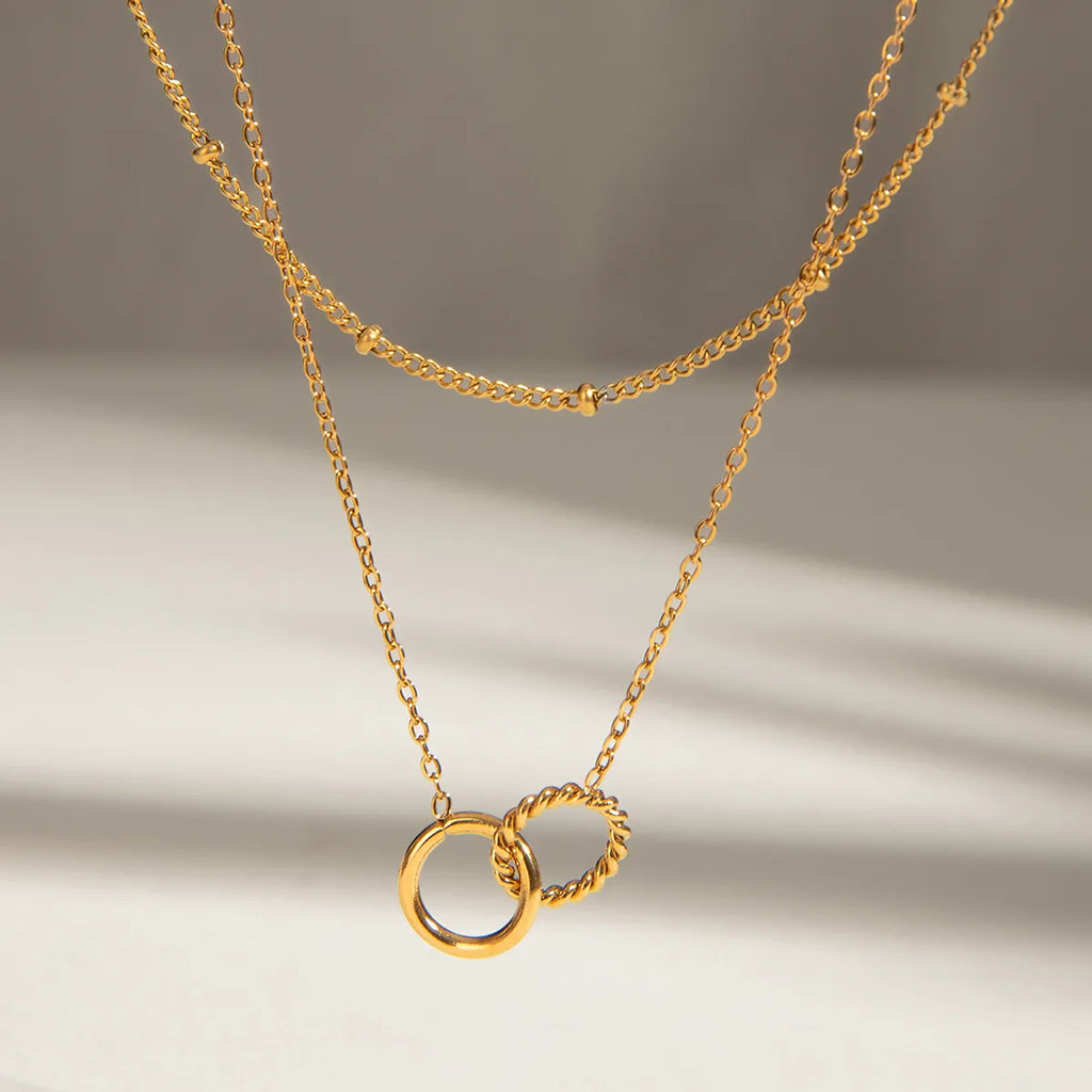 Double Layer Interlocking Ring Necklace – Waterproof 18K Gold