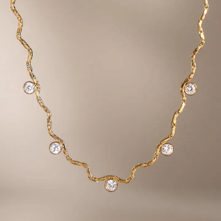 Wavy Chain Zirconia Necklace – Waterproof 18K Gold