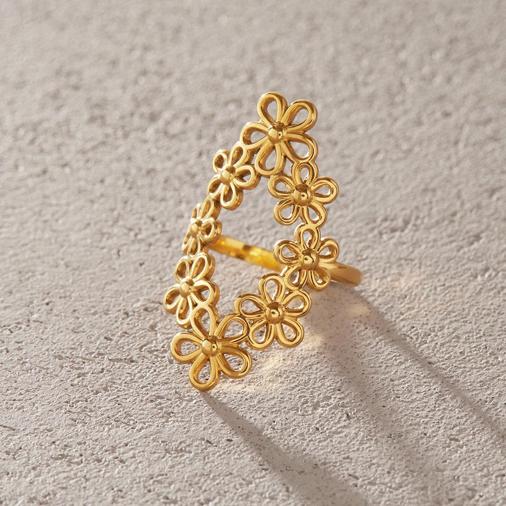 Waterproof Gold Retro Floral Open Band Ring