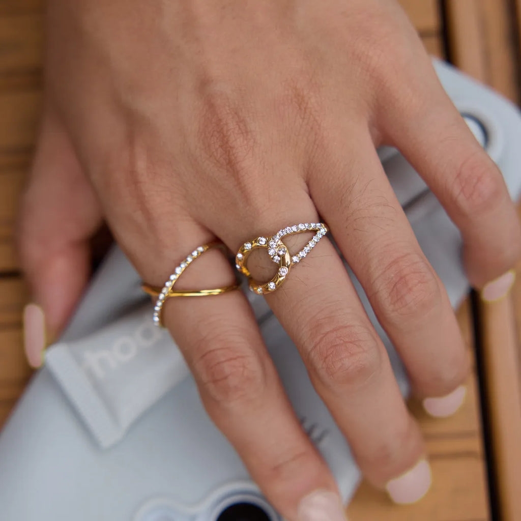 Pavé CZ Crossover & Knot Ring – Waterproof 18K Gold