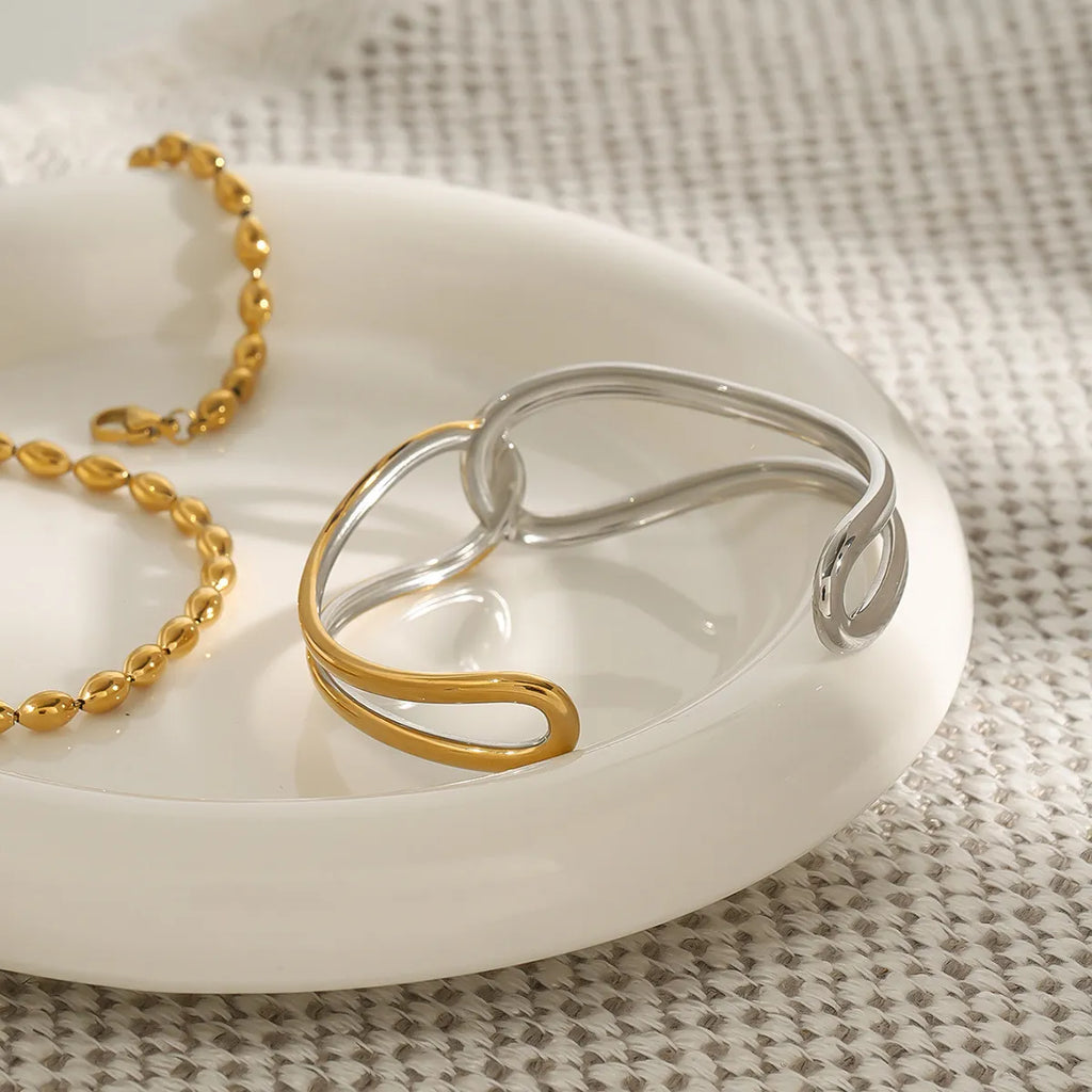 Two-Tone Interlocking Cuff Bracelet – Waterproof Gold & Silver