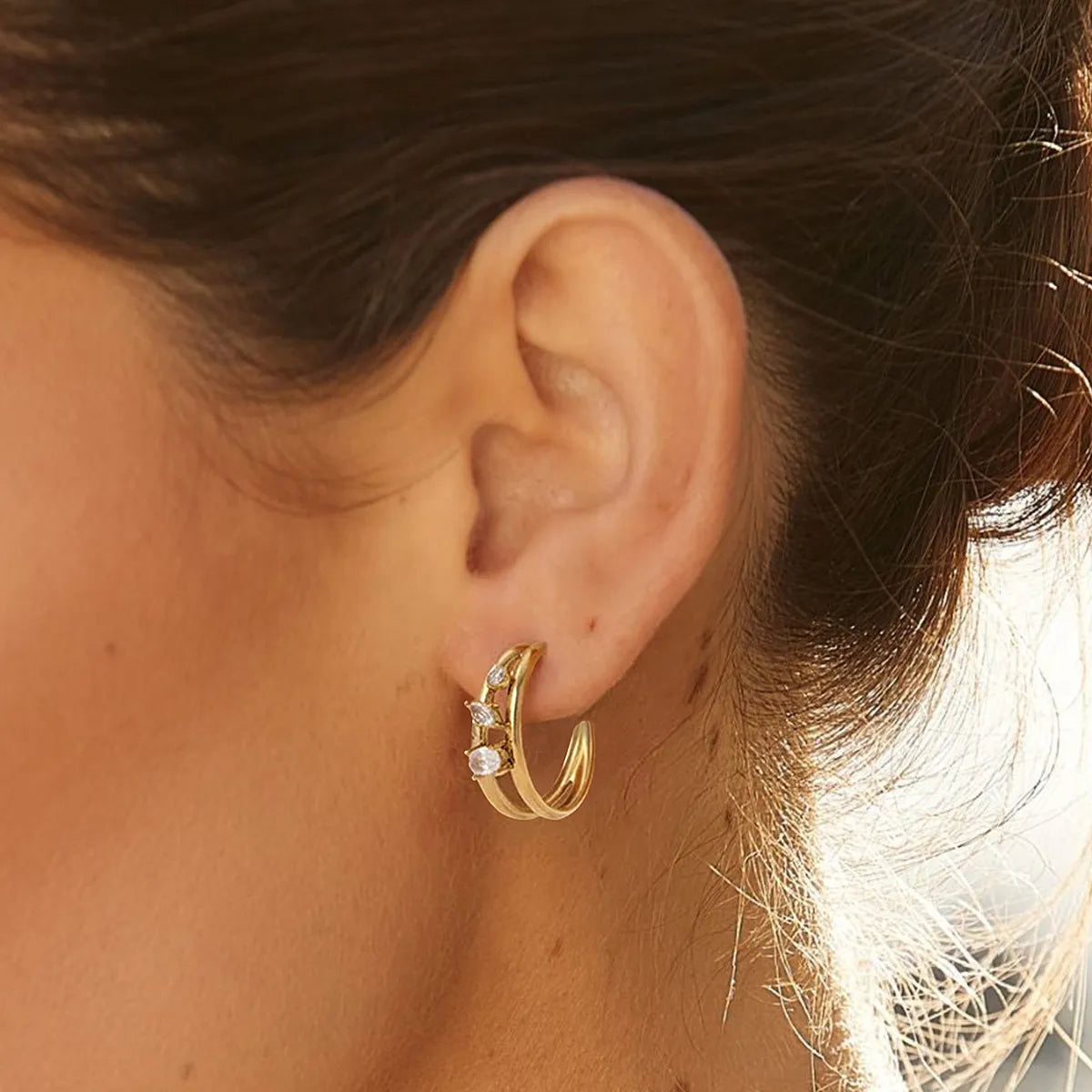 Chunky Huggie & Pave Zirconia Hoop Earrings –18K Gold