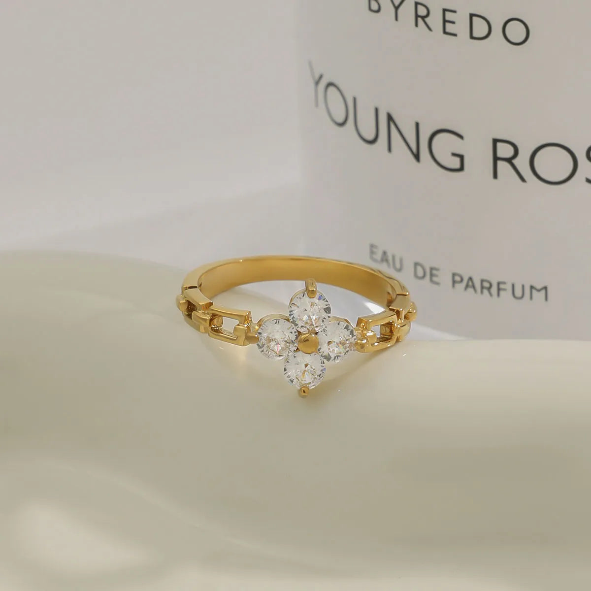 Clean Girl CZ Clover Chain Band Ring – Waterproof 18K Gold