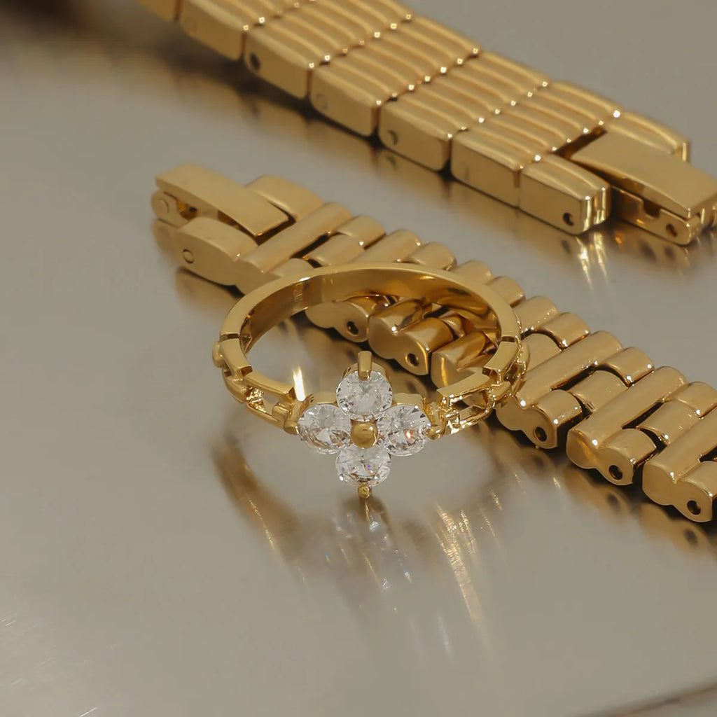 Clean Girl CZ Clover Chain Band Ring – Waterproof 18K Gold