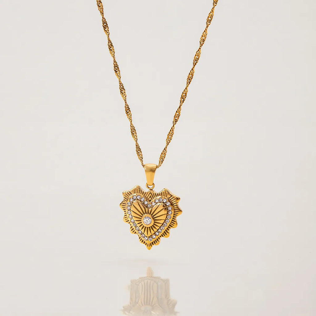 French Vintage Amour Pendant Necklace | Waterproof 18K Gold