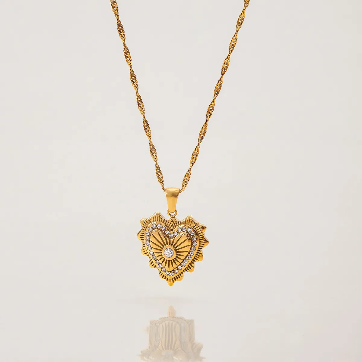 French Vintage Amour Pendant Necklace – Waterproof Steel