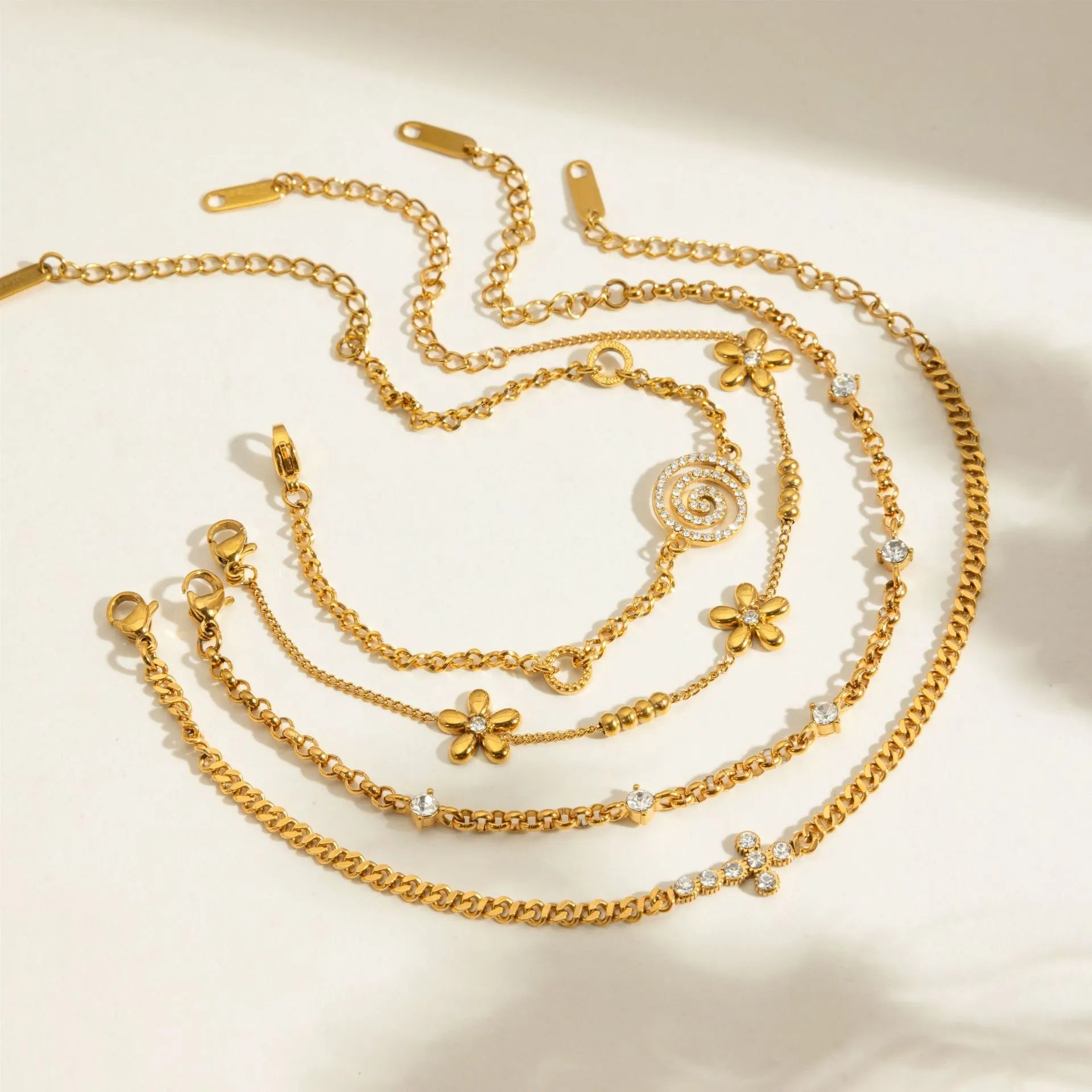 Geometric Medallion Zirconia Bracelet – Waterproof 18K Gold