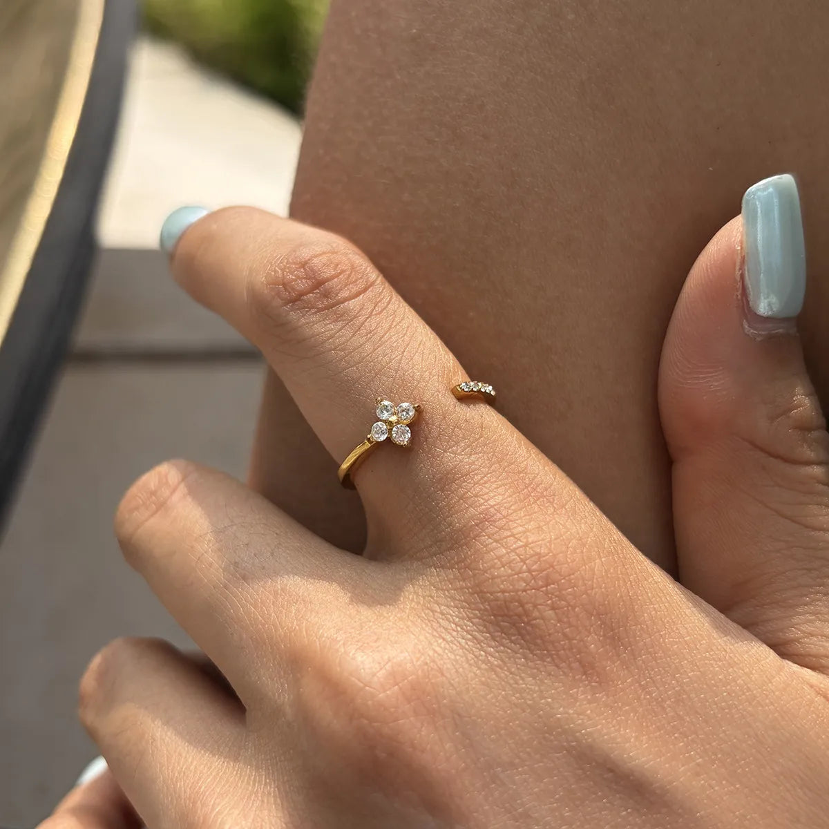 Four-Petal Zirconia Open Ring – Waterproof 18K Gold
