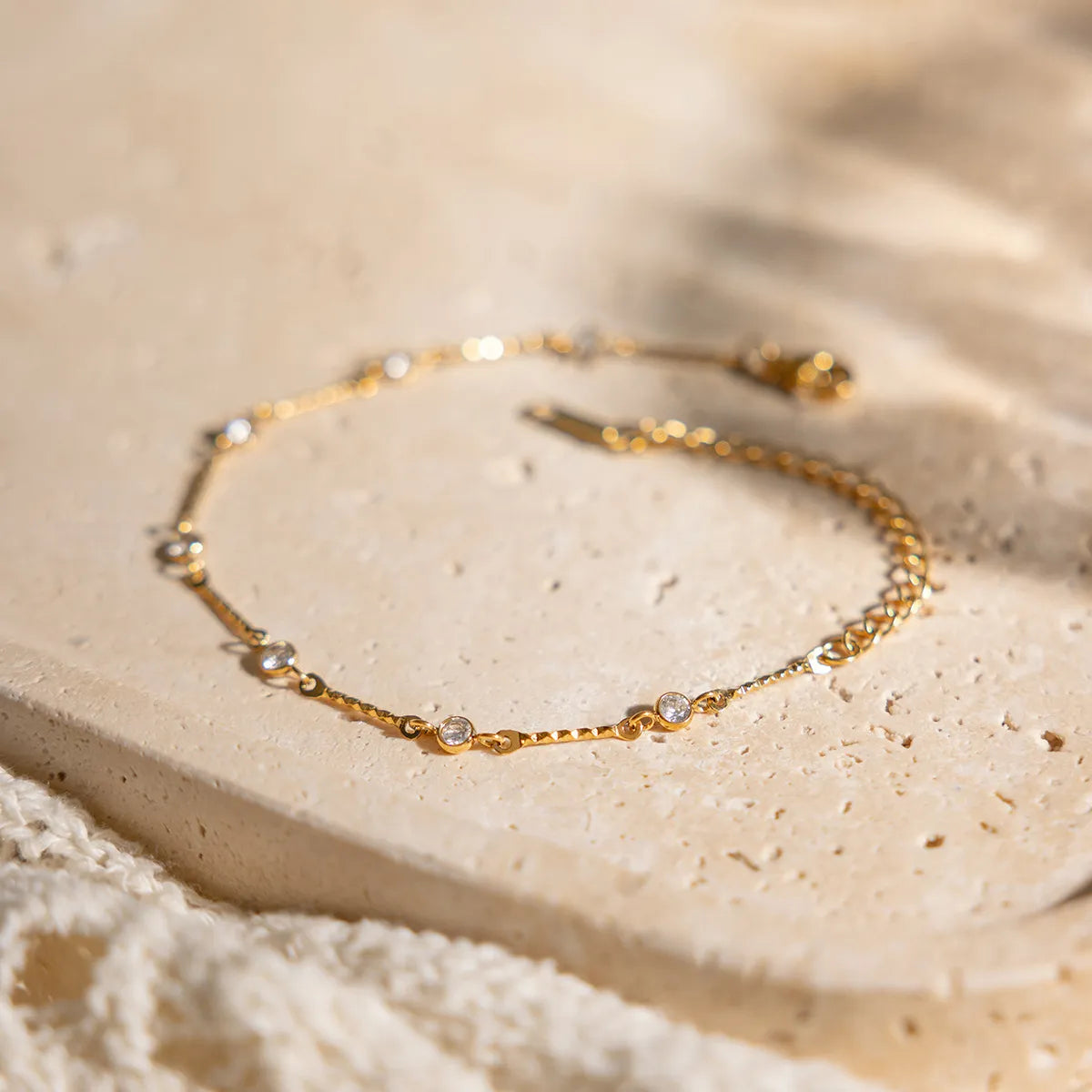 Waterproof Gold Dainty Twisted Chain Bracelet