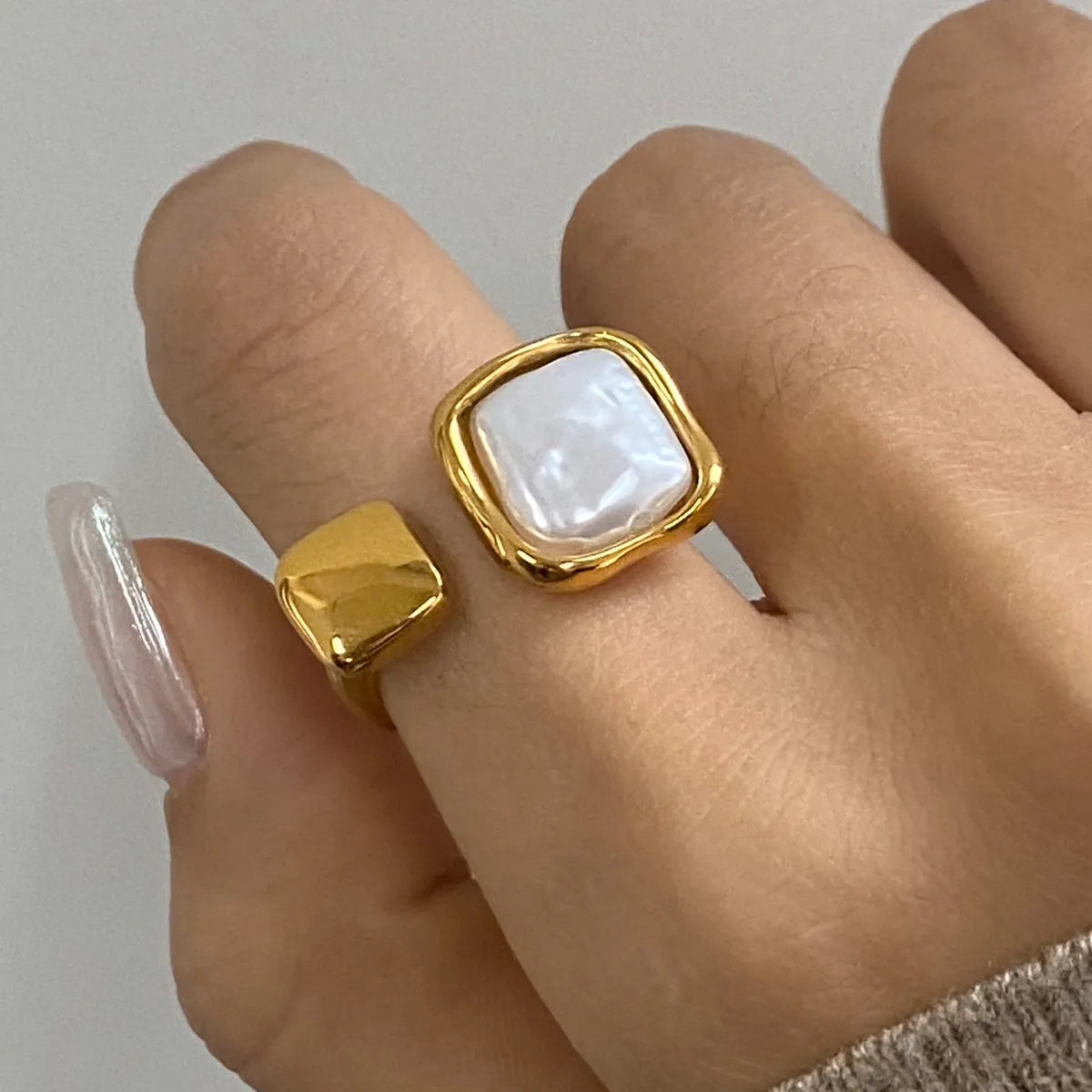 Waterproof Geometric Open Band Square Pearl Ring