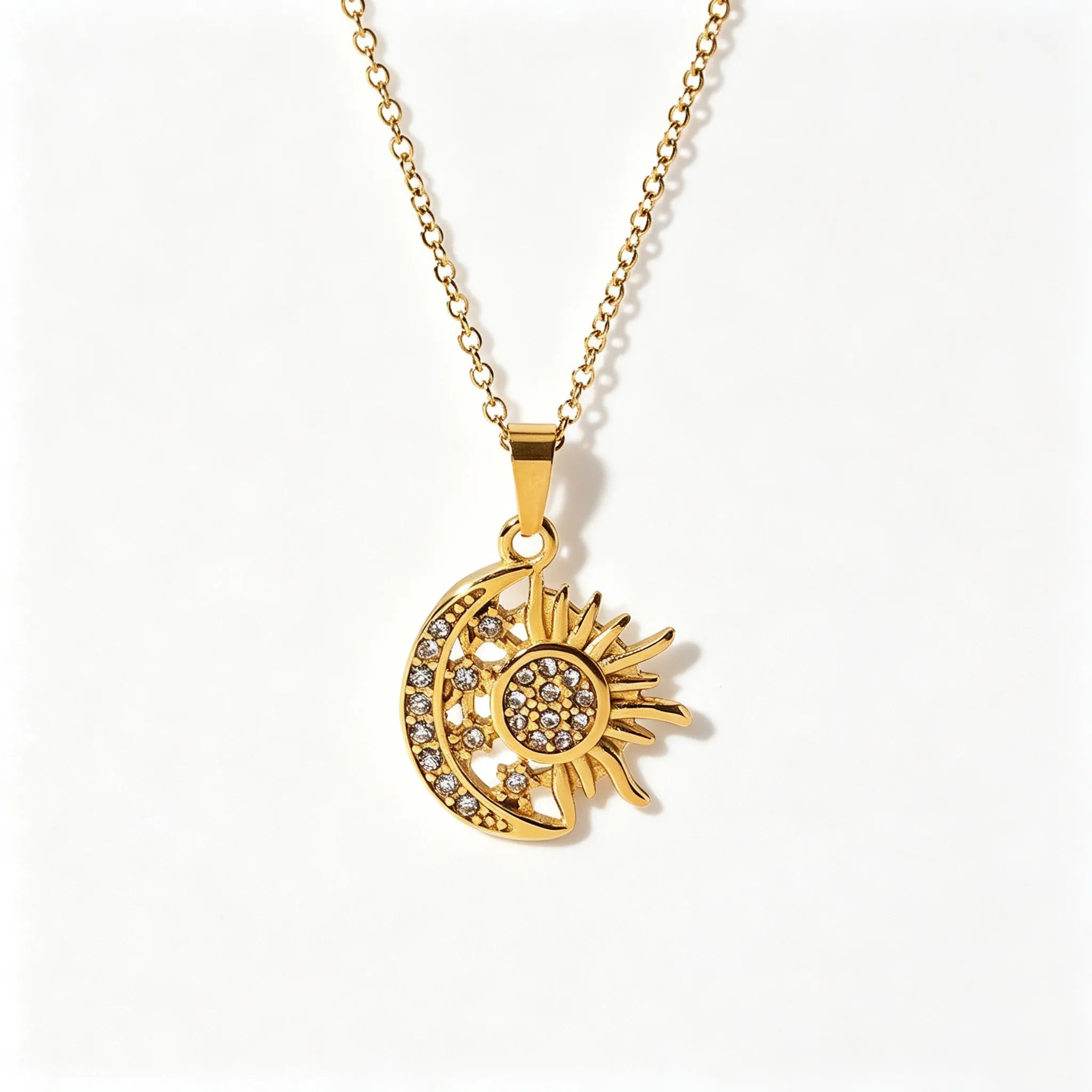 Celestial Medallion Necklace – Waterproof 18K Gold Steel